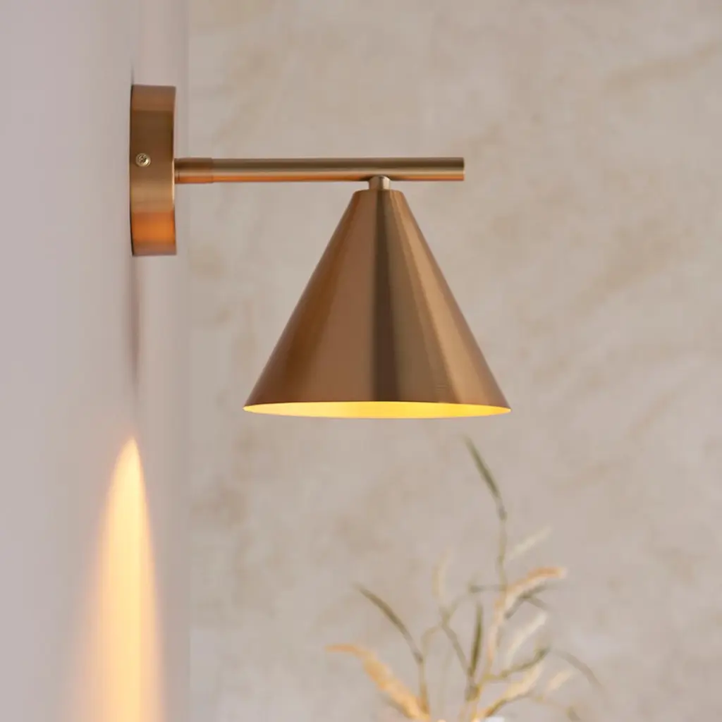 Cape Wall Light in Antique Brass