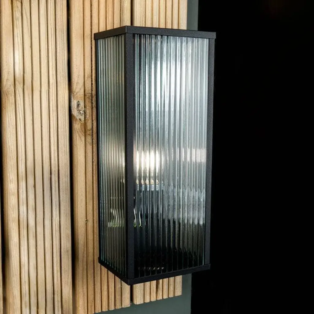 Memphis Outdoor Wall Lantern