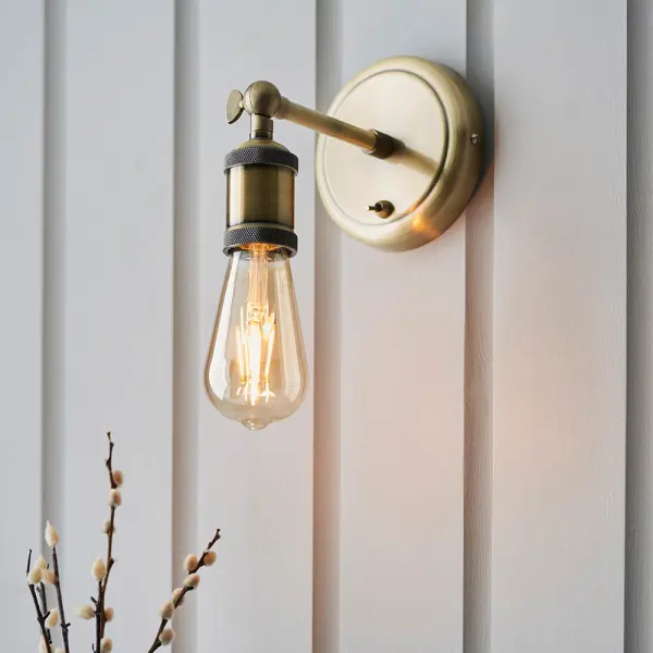Hal Wall Light in Antique Brass Finish