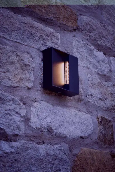 Yukon 1 Light Wall Light Square Eyelid Anthracite IP65 LED